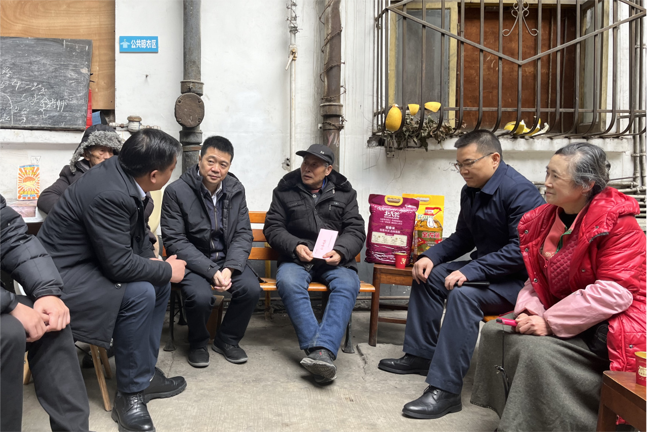 省尊龙凯时集团党委书记、董事长游勇开展慰问活动督导调研工作